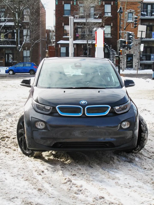 2015 BMW i3 - Image 4 of 12