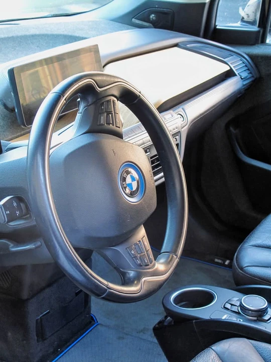 2015 BMW i3 - Image 6 of 12