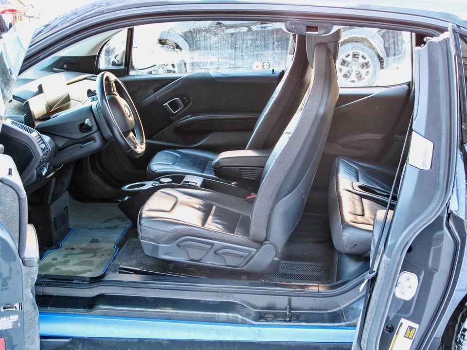 2015 BMW i3 - Image 11 of 12