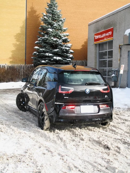 2015 BMW i3 - Image 3 of 12