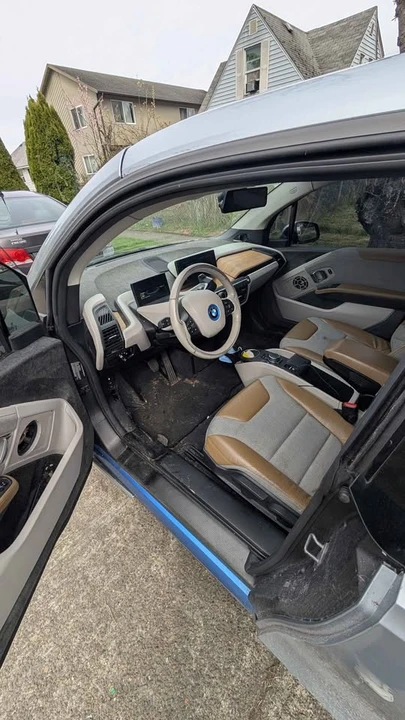 2015 BMW i3 - Image 5 of 8