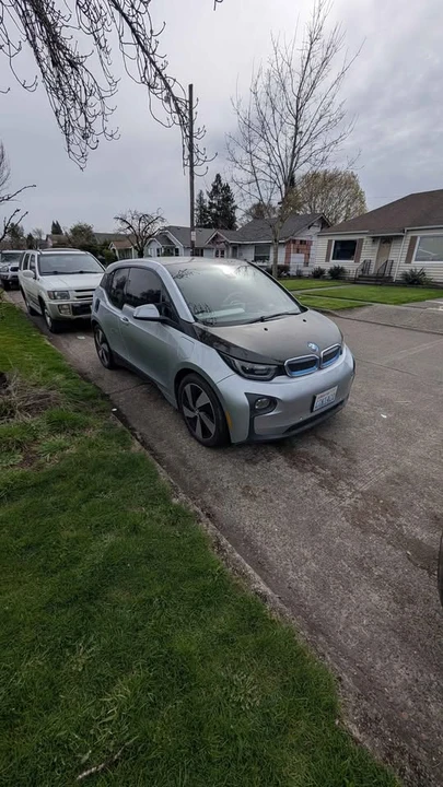 2015 BMW i3 - Image 2 of 8