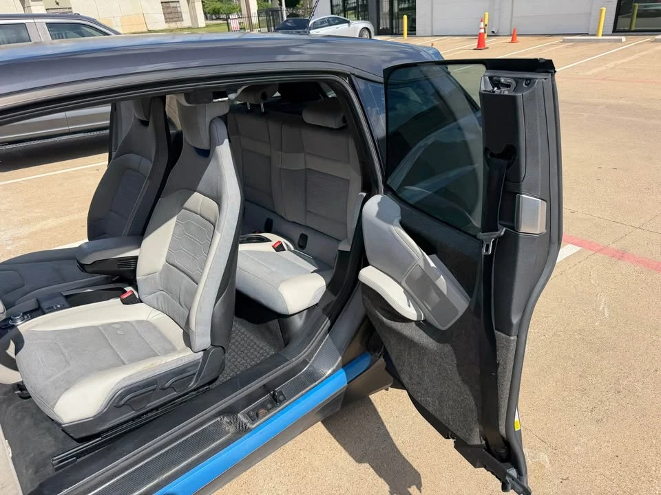 2015 BMW i3 - Image 11 of 13