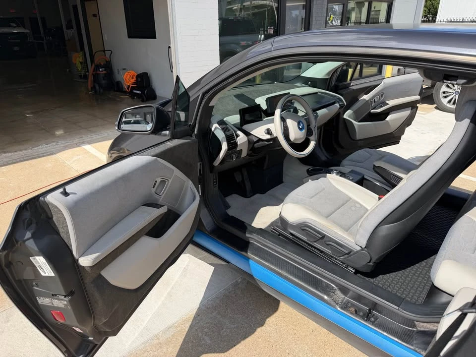 2015 BMW i3 - Image 10 of 13