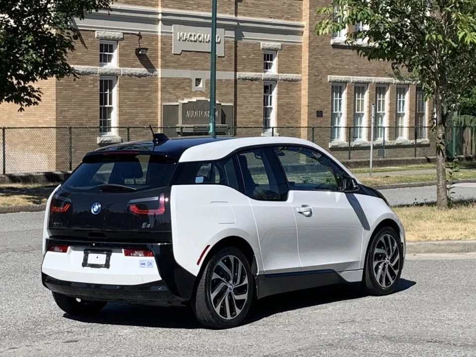 2015 BMW i3 - Image 7 of 18