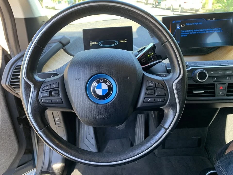 2015 BMW i3 - Image 15 of 18
