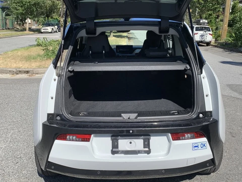 2015 BMW i3 - Image 16 of 18