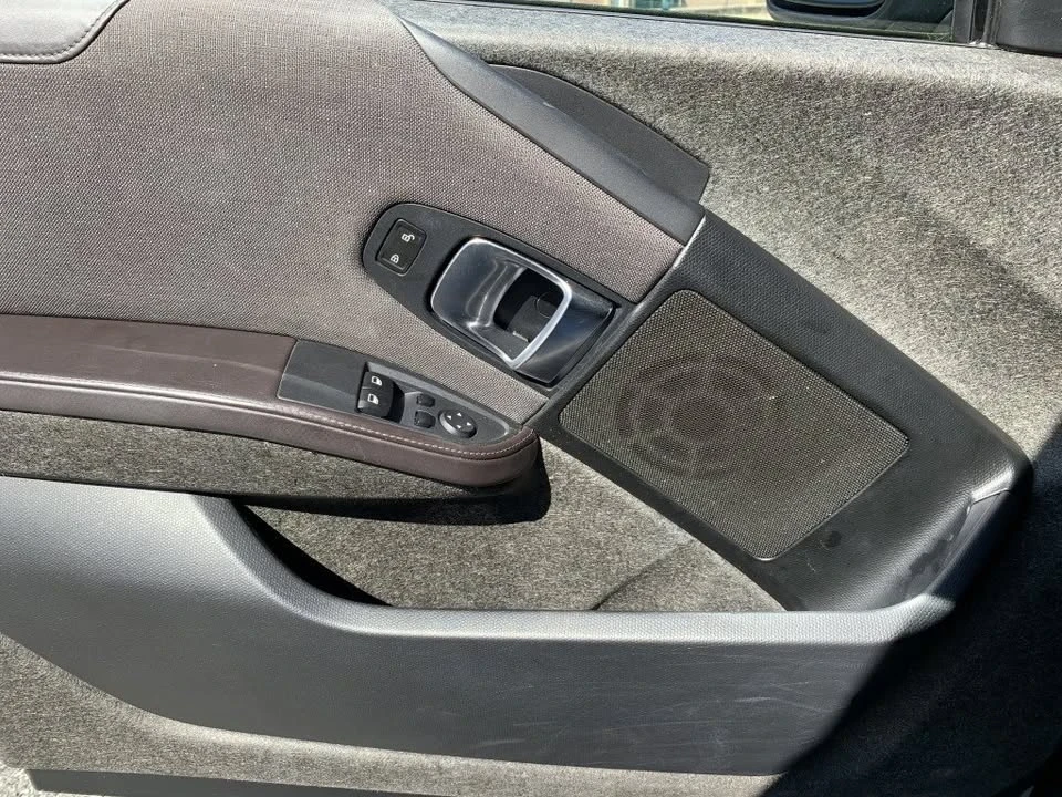 2015 BMW i3 - Image 14 of 18