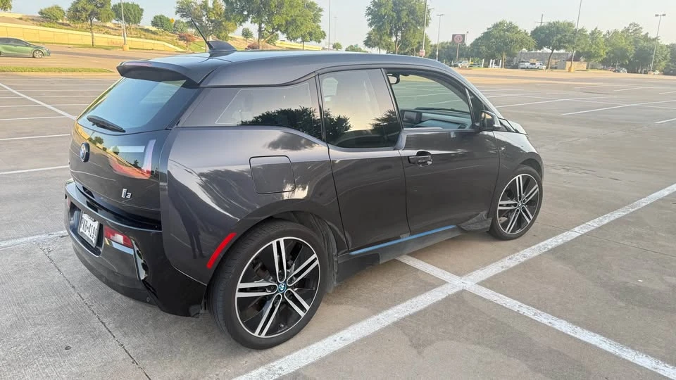 2015 BMW i3 - Image 7 of 13