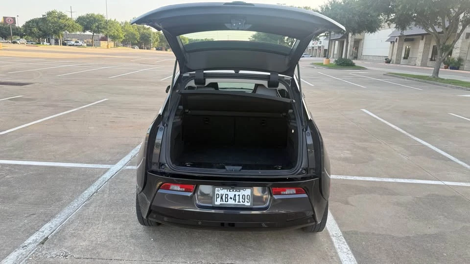 2015 BMW i3 - Image 10 of 13