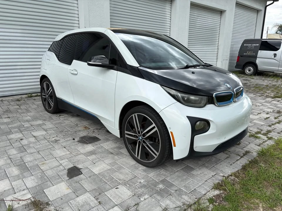 2015 BMW i3 - Image 2 of 9