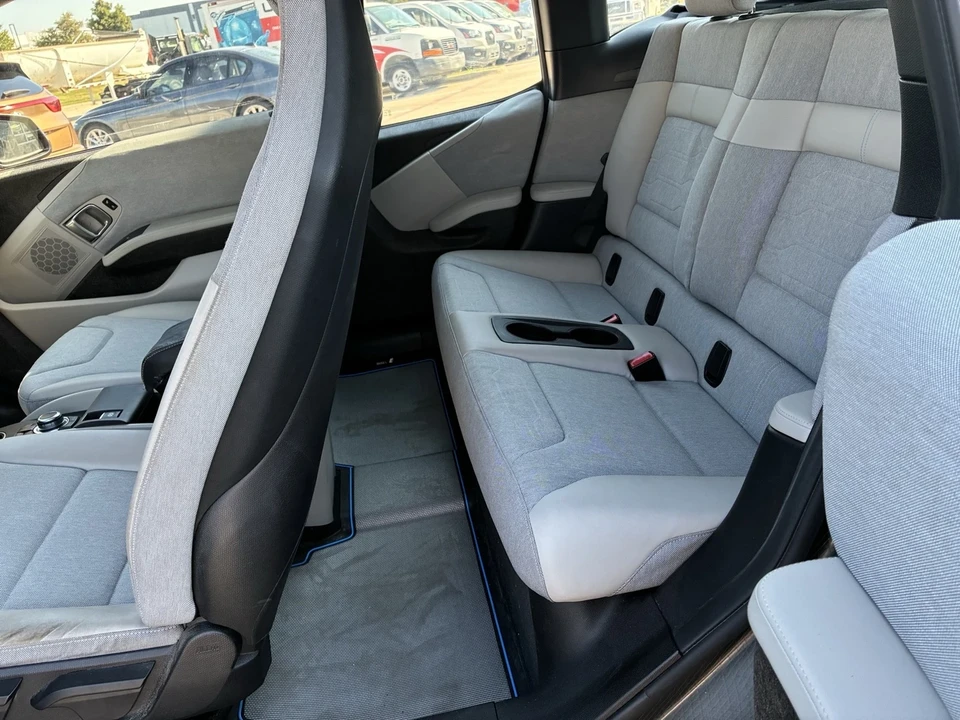 2015 BMW i3 - Image 9 of 13