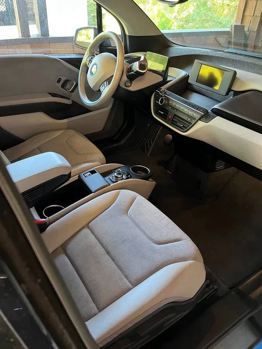 2015 BMW i3 - Image 4 of 6