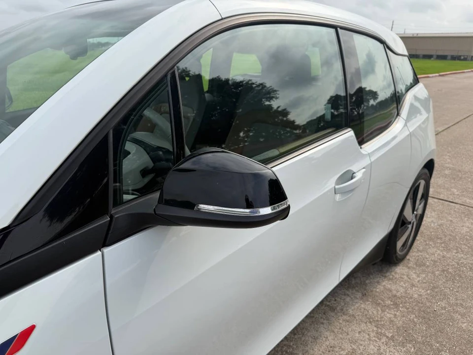 2015 BMW i3 - Image 15 of 24
