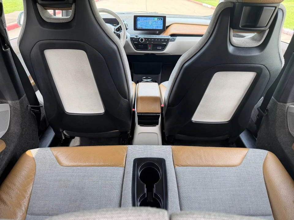 2015 BMW i3 - Image 14 of 24