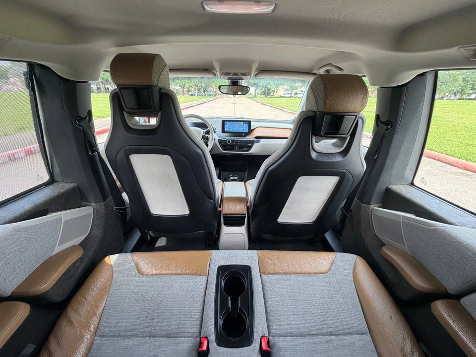 2015 BMW i3 - Image 18 of 24