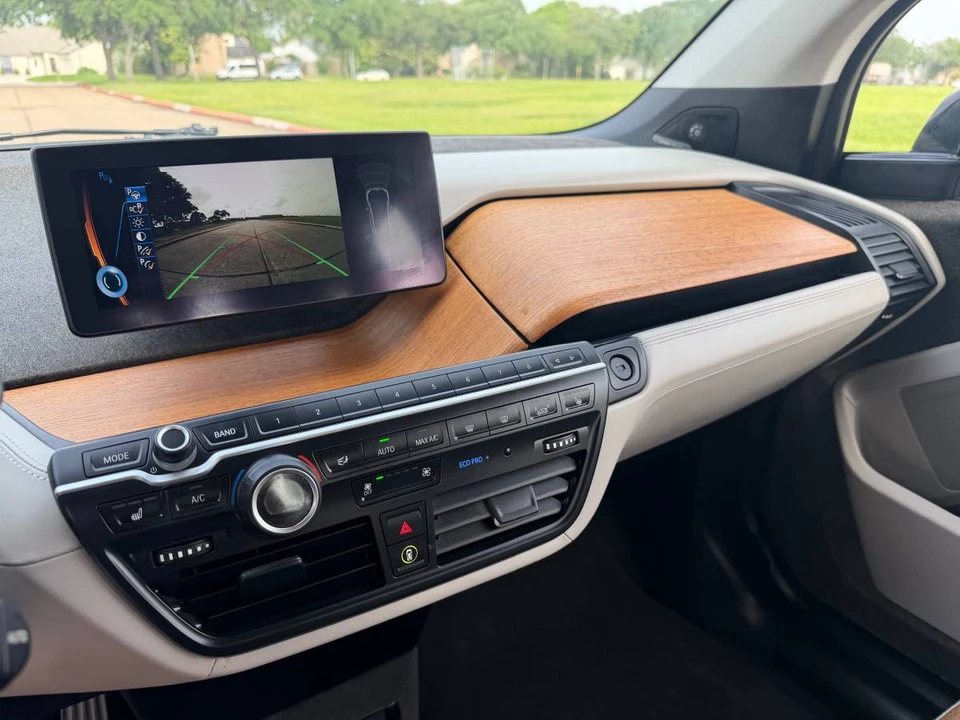 2015 BMW i3 - Image 20 of 24
