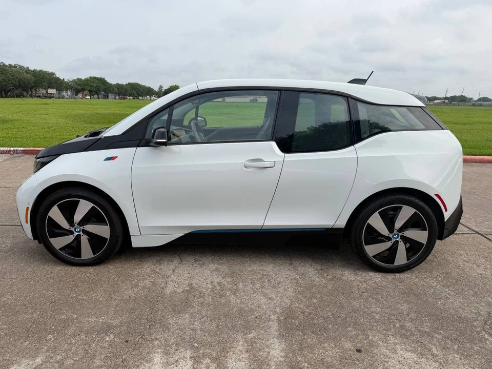 2015 BMW i3 - Image 5 of 24