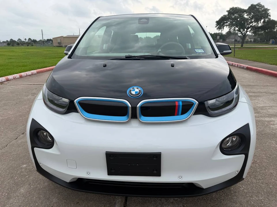 2015 BMW i3 - Image 2 of 24