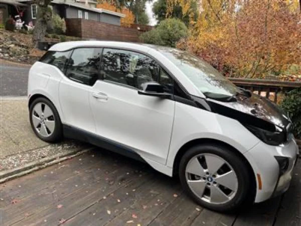 2015 BMW i3 - Image 2 of 9