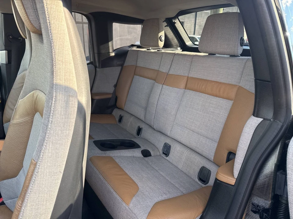 2015 BMW i3 - Image 19 of 21