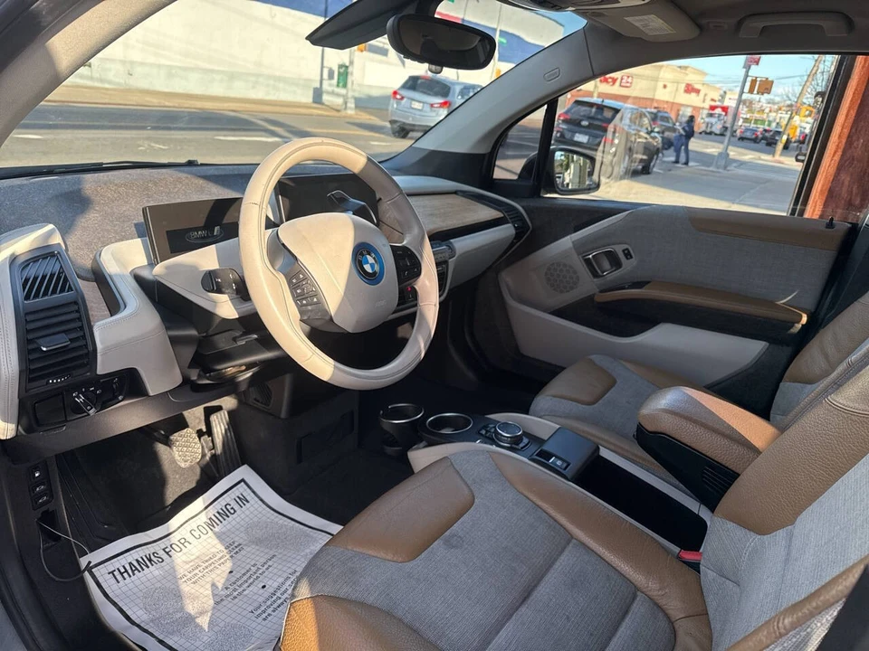 2015 BMW i3 - Image 18 of 21