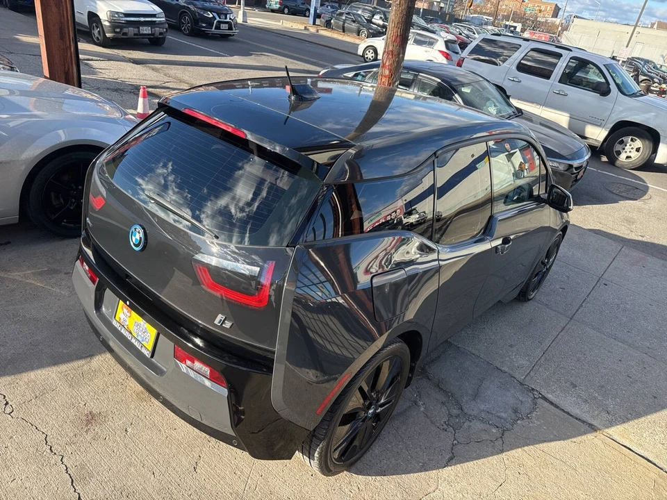 2015 BMW i3 - Image 11 of 21