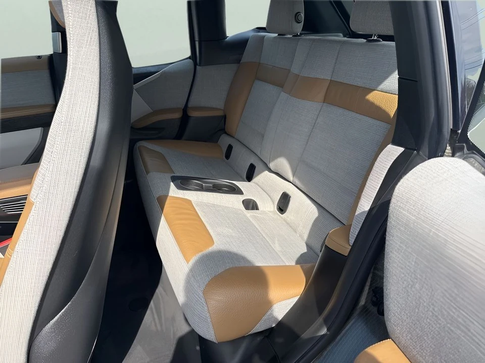 2015 BMW i3 - Image 11 of 21