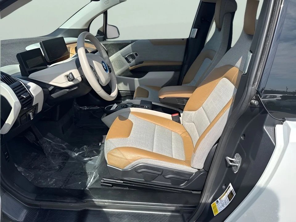 2015 BMW i3 - Image 9 of 21
