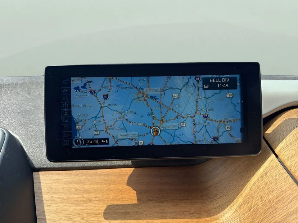 2015 BMW i3 - Image 18 of 21