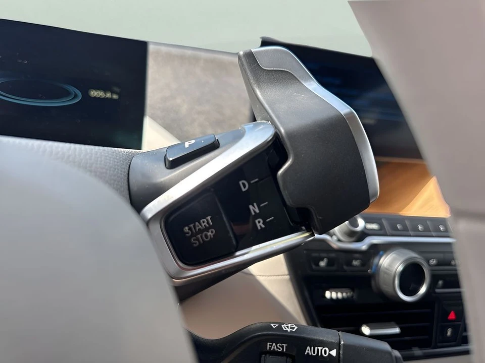 2015 BMW i3 - Image 15 of 21