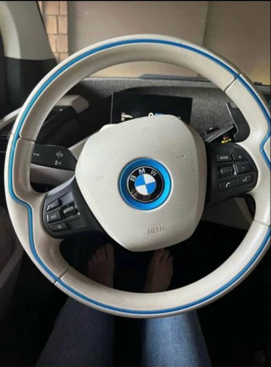 2015 BMW i3 - Image 8 of 10