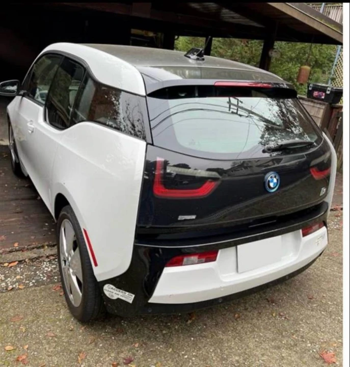 2015 BMW i3 - Image 4 of 10