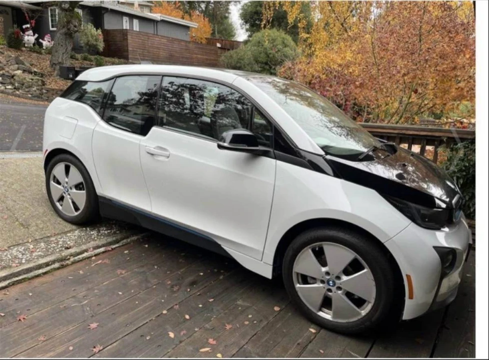 2015 BMW i3 - Image 3 of 10