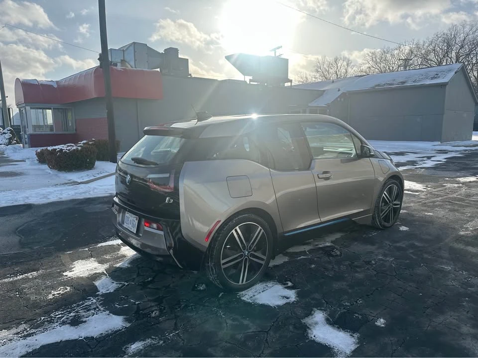 2015 BMW i3 - Image 5 of 16