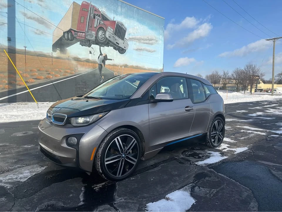 2015 BMW i3 - Image 2 of 16