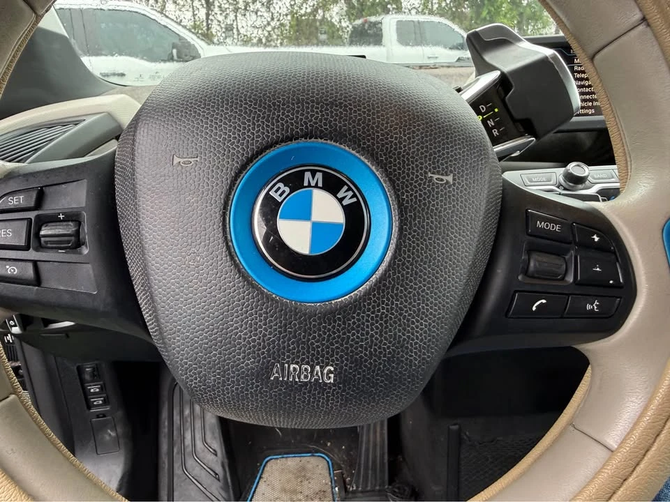 2015 BMW i3 - Image 8 of 8