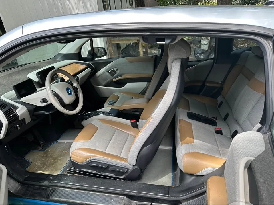 2015 BMW i3 - Image 13 of 17