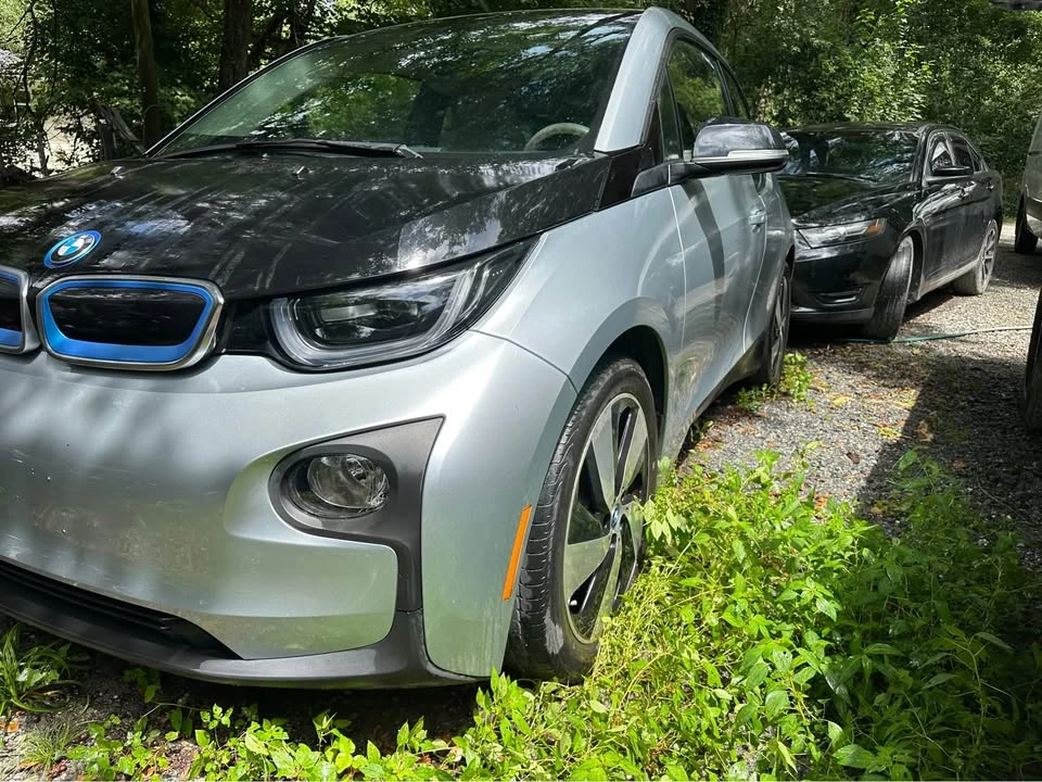 2015 BMW i3 - Image 2 of 17