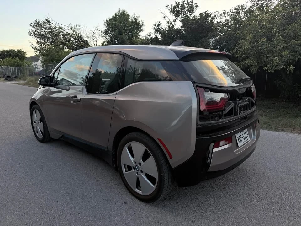 2015 BMW i3 - Image 2 of 13