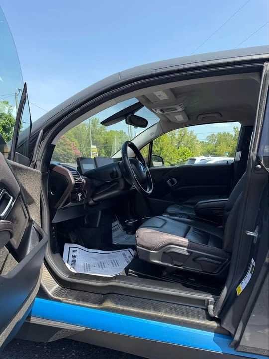 2015 BMW i3 - Image 9 of 14