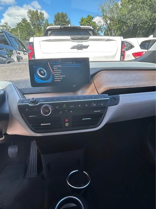 2015 BMW i3 - Image 4 of 10