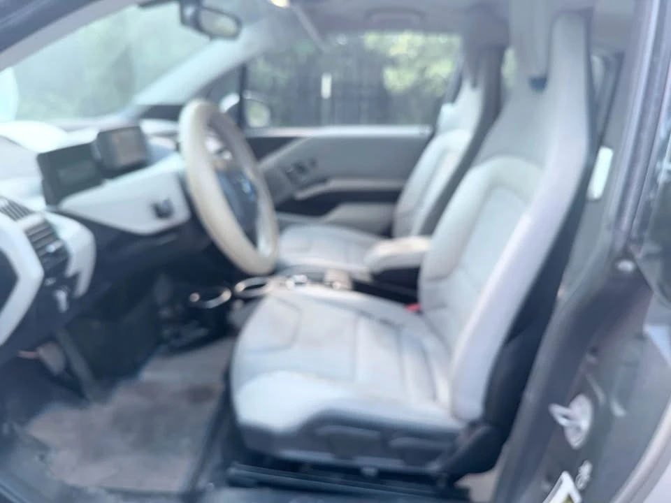 2015 BMW i3 - Image 10 of 13