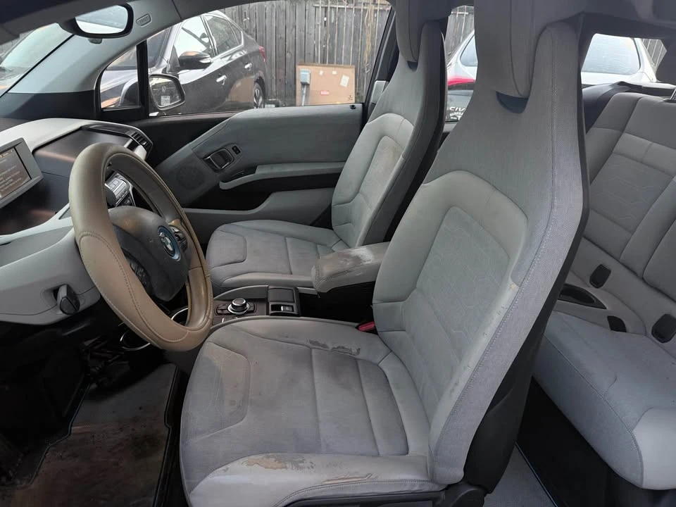 2015 BMW i3 - Image 12 of 13