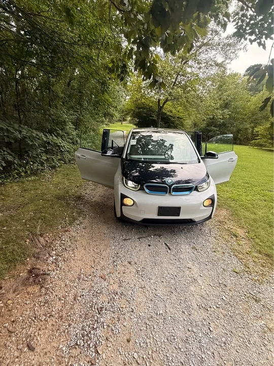 2015 BMW i3 - Image 4 of 10