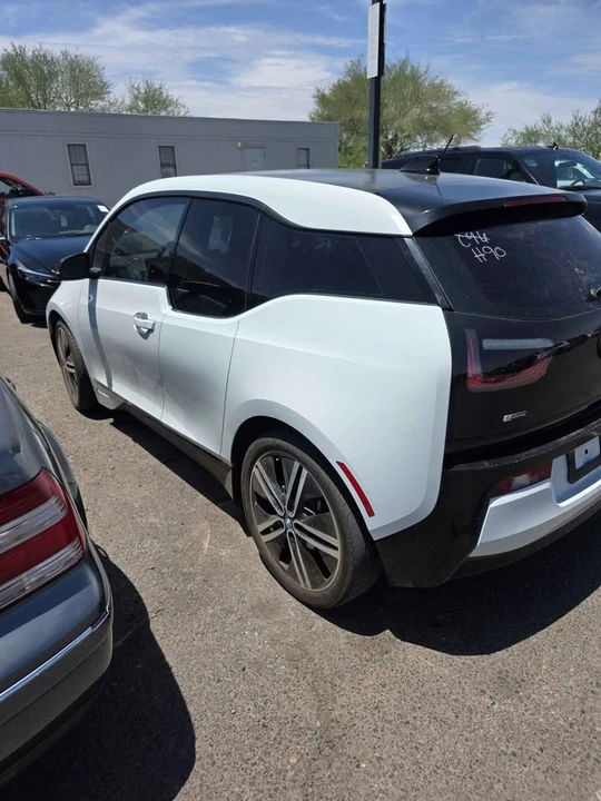 2015 BMW i3 - Image 6 of 7