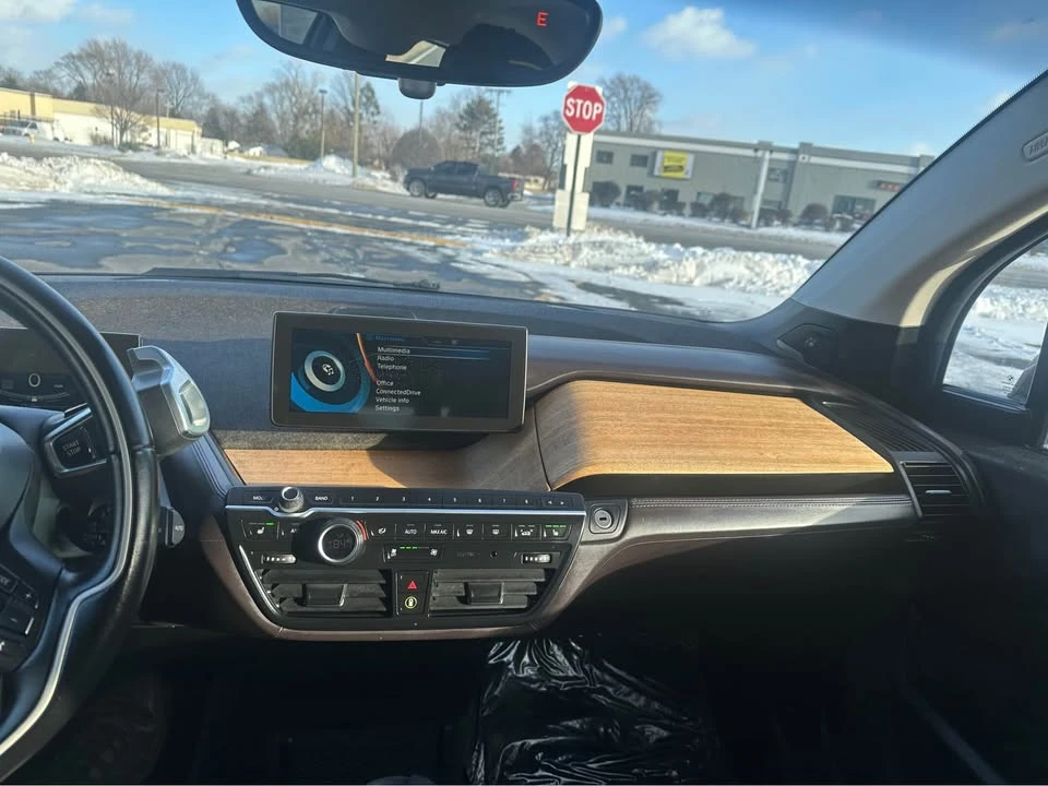 2015 BMW i3 - Image 19 of 19