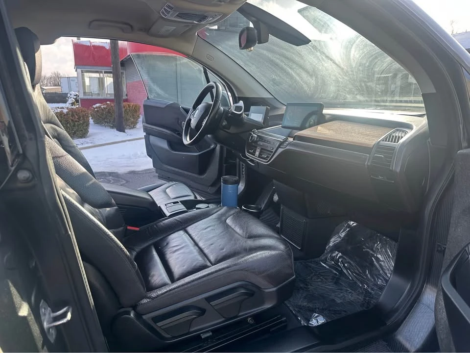 2015 BMW i3 - Image 11 of 19