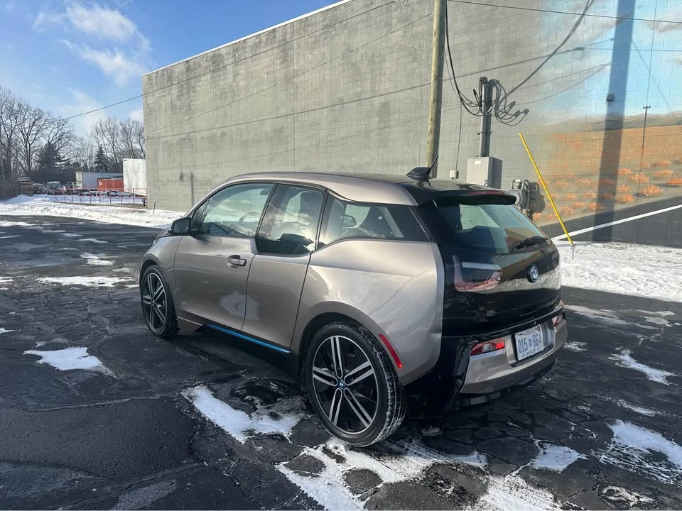 2015 BMW i3 - Image 7 of 17