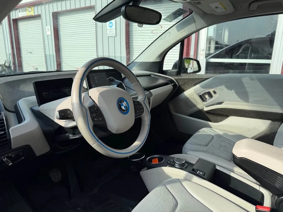 2015 BMW i3 - Image 11 of 14